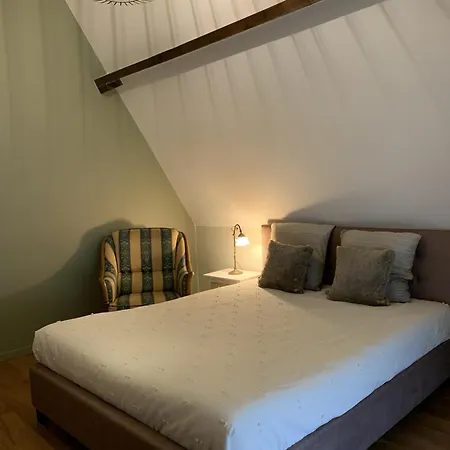 Chaumière à L'étang Des Anémones Sainte-Helene-Bondeville